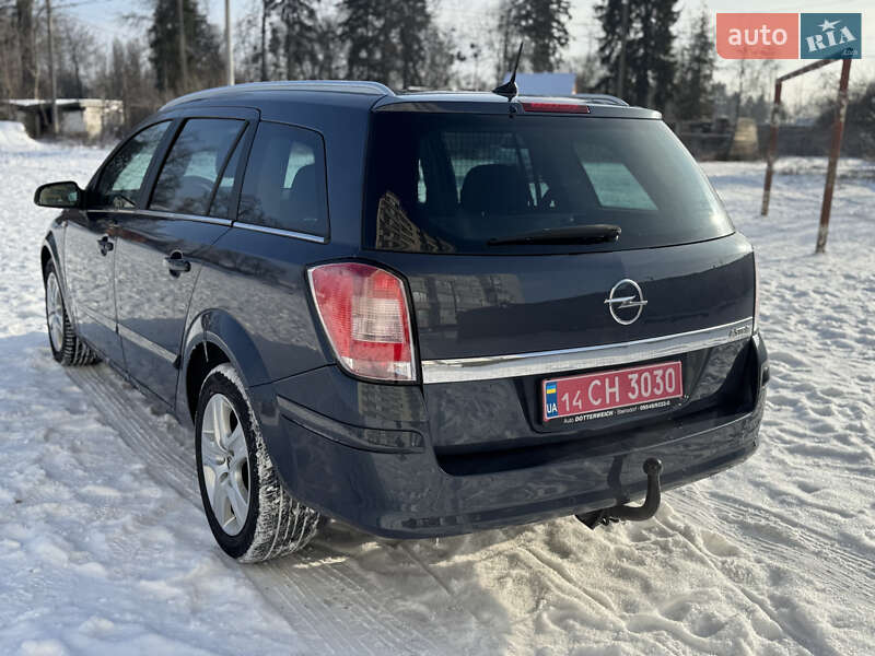 Универсал Opel Astra 2009 в Виннице