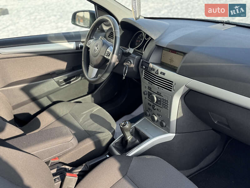 Универсал Opel Astra 2009 в Виннице