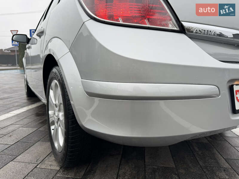 Хэтчбек Opel Astra 2009 в Луцке фото 33 Хэтчбек Opel Astra 2009 в Луцке