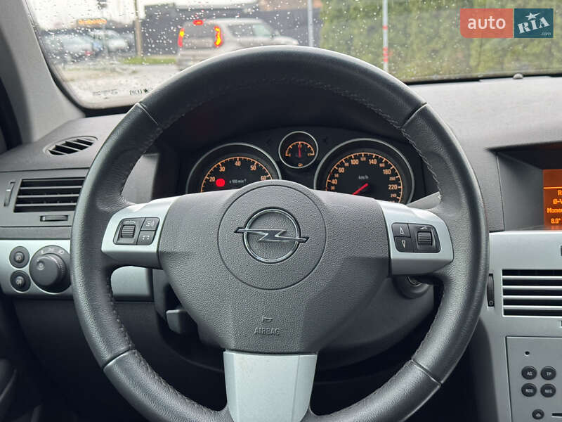 Хэтчбек Opel Astra 2009 в Луцке фото 66 Хэтчбек Opel Astra 2009 в Луцке