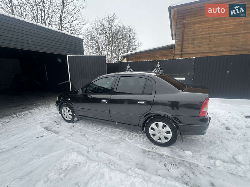 Седан Opel Astra 2008 в Заболотове