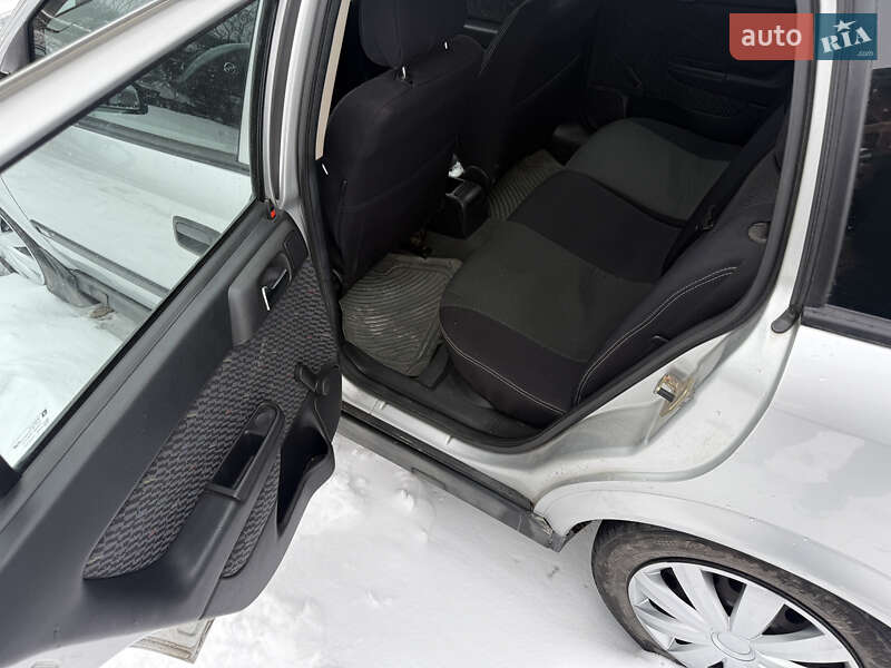 Универсал Opel Astra 2001 в Кременце