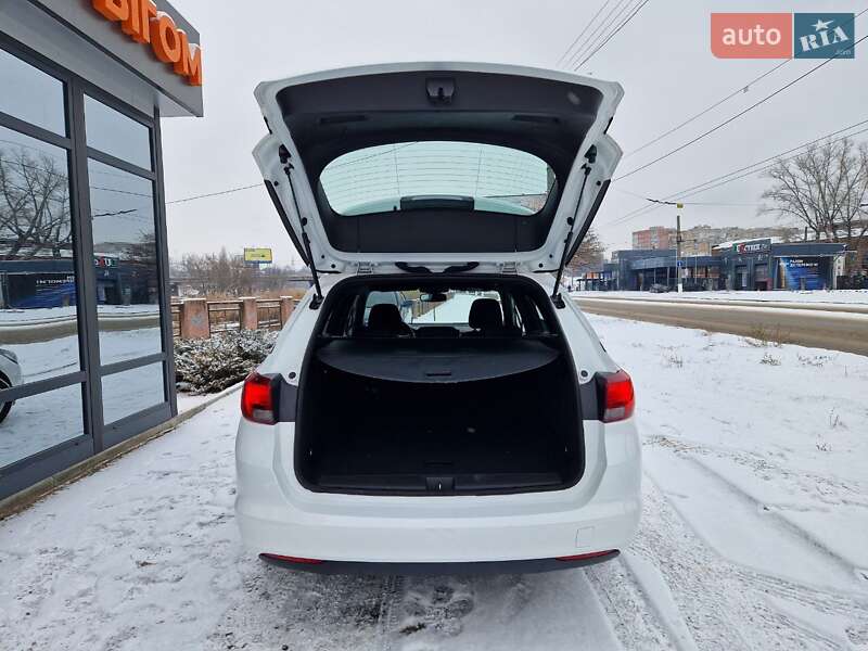 Универсал Opel Astra 2019 в Кропивницком