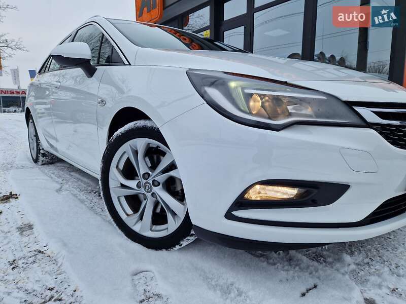 Универсал Opel Astra 2019 в Кропивницком