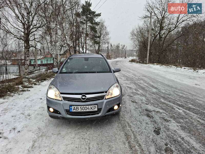 Универсал Opel Astra 2009 в Виннице