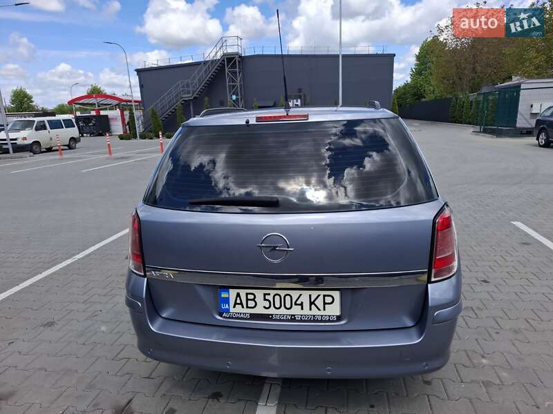 Универсал Opel Astra 2009 в Виннице
