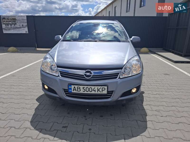 Универсал Opel Astra 2009 в Виннице