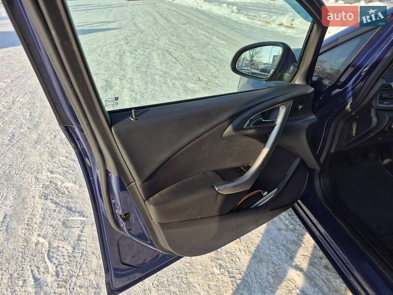 Универсал Opel Astra 2013 в Буче фото 19 Универсал Opel Astra 2013 в Буче