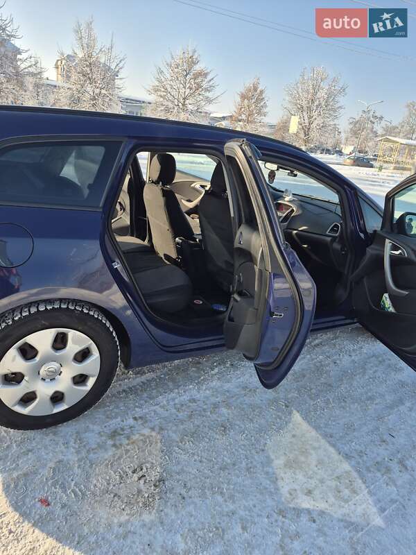 Универсал Opel Astra 2013 в Буче фото 27 Универсал Opel Astra 2013 в Буче