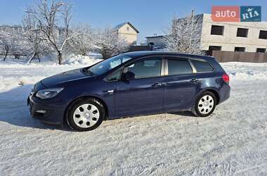 Универсал Opel Astra 2013 в Буче