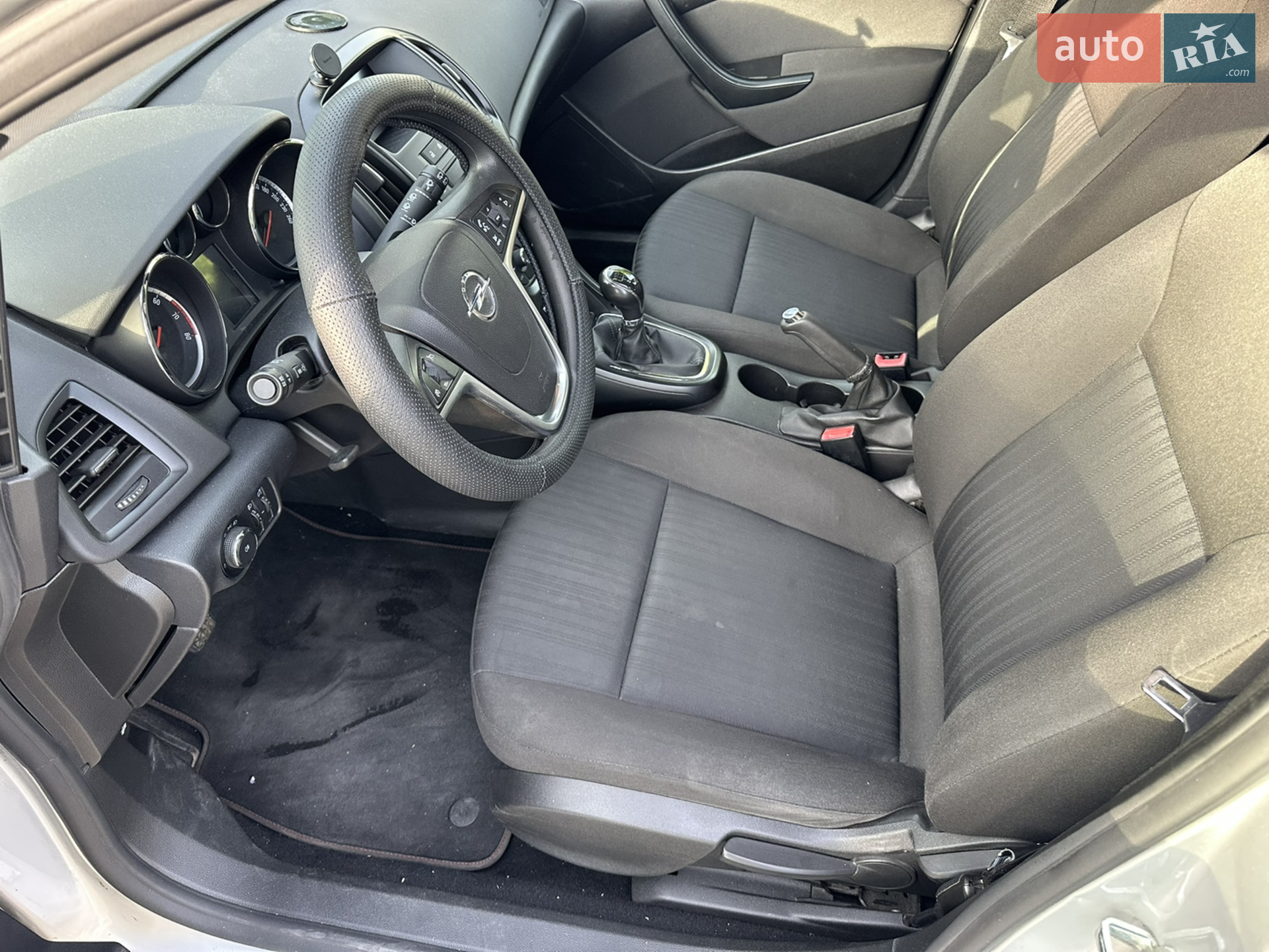 2010 Opel Astra - мініатюра 11