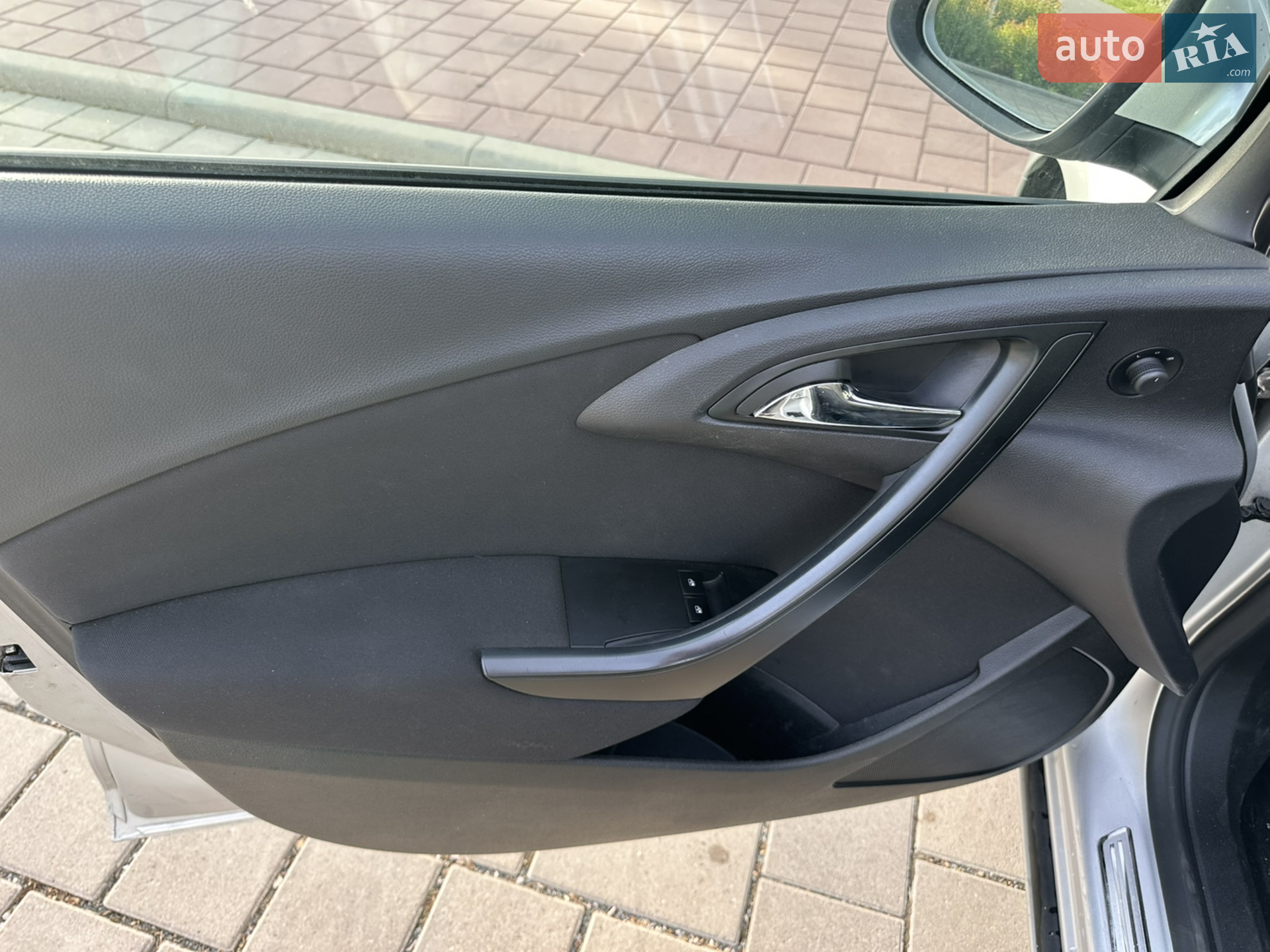2010 Opel Astra - мініатюра 16