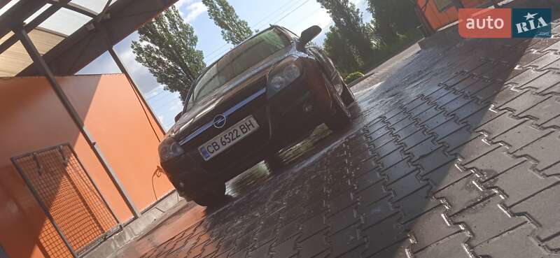 Универсал Opel Astra 2006 в Чернигове