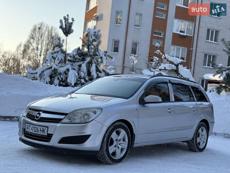 Универсал Opel Astra 2009 в Тернополе