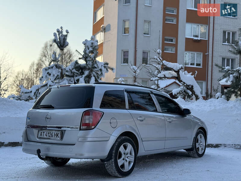 Универсал Opel Astra 2009 в Тернополе