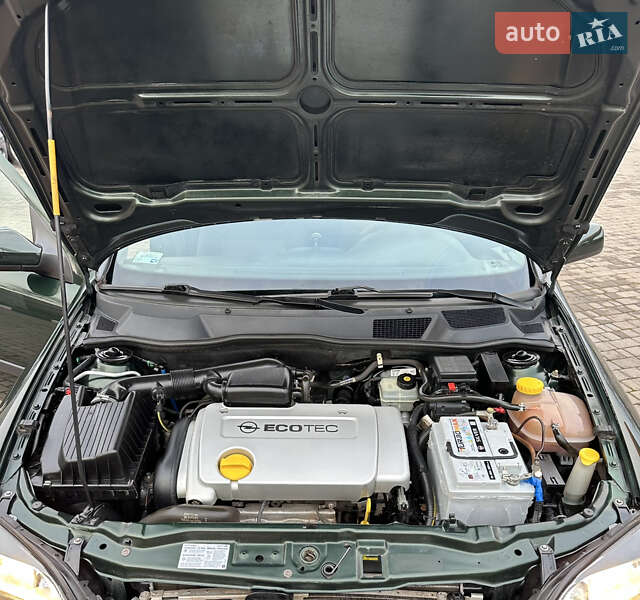 Седан Opel Astra 2003 в Кривом Роге