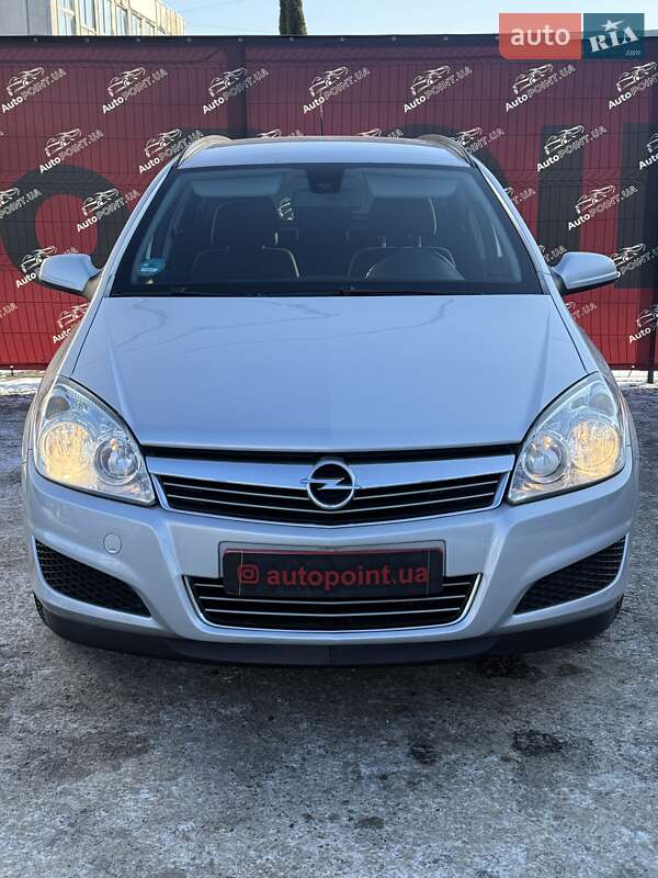 Универсал Opel Astra 2008 в Сумах