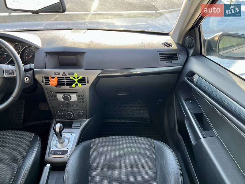 Хэтчбек Opel Astra 2005 в Киеве