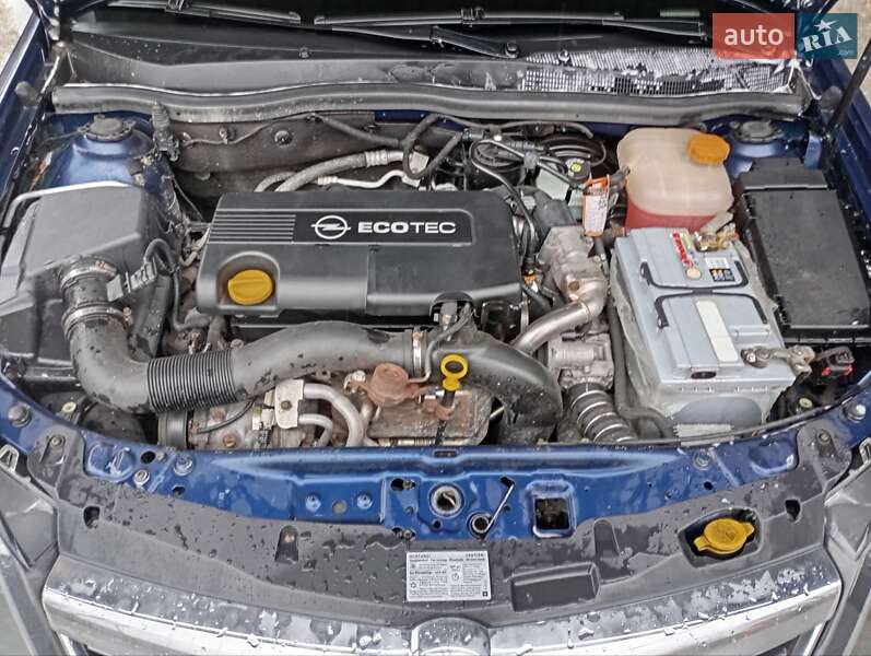 Универсал Opel Astra 2011 в Богородчанах