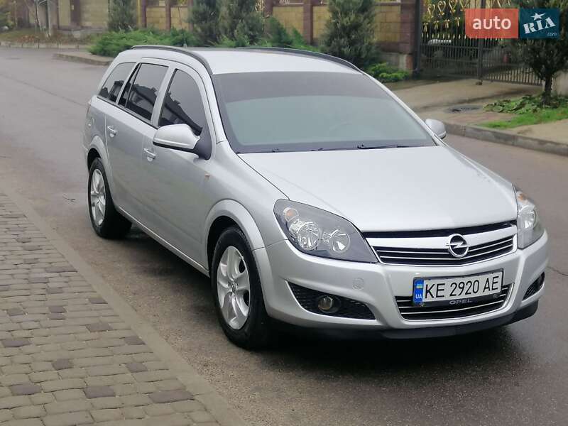 Универсал Opel Astra 2012 в Днепре фото 2 Универсал Opel Astra 2012 в Днепре
