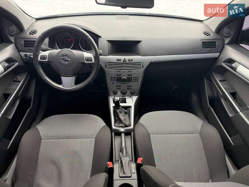 Хэтчбек Opel Astra 2009 в Запорожье