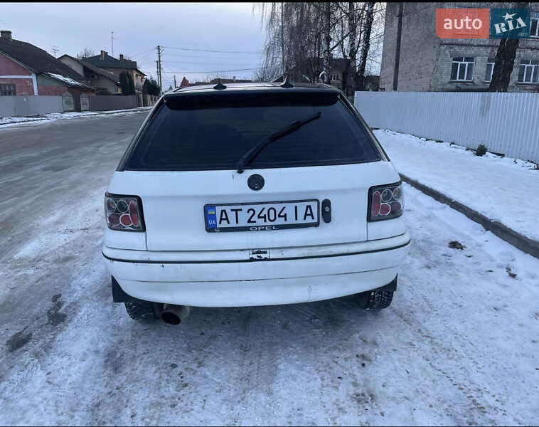 Хэтчбек Opel Astra 1992 в Вашковцах фото Хэтчбек Opel Astra 1992 в Вашковцах
