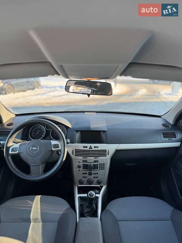 Универсал Opel Astra 2008 в Киеве