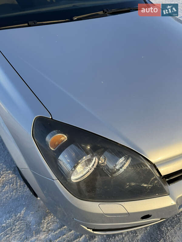 Универсал Opel Astra 2005 в Тернополе