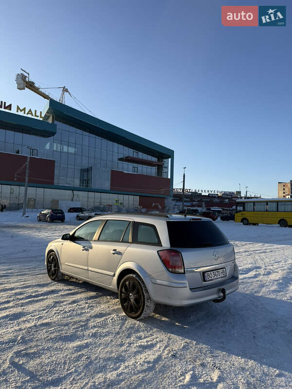 Универсал Opel Astra 2005 в Тернополе
