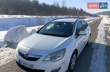 Универсал Opel Astra 2011 в Трускавце