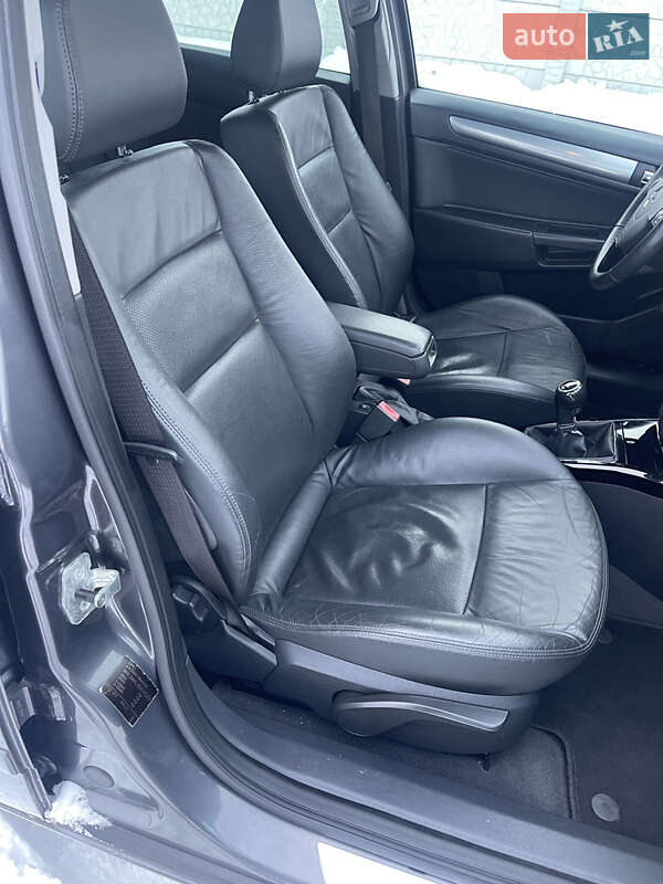 Универсал Opel Astra 2009 в Луцке фото 27 Универсал Opel Astra 2009 в Луцке