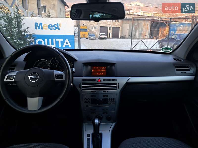 Универсал Opel Astra 2009 в Могилев-Подольске