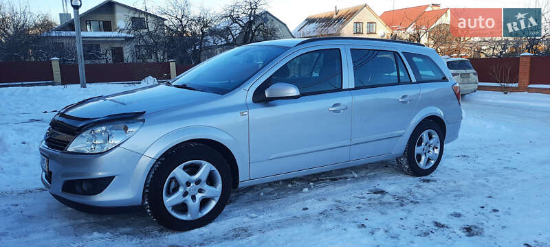 Универсал Opel Astra 2008 в Немирове