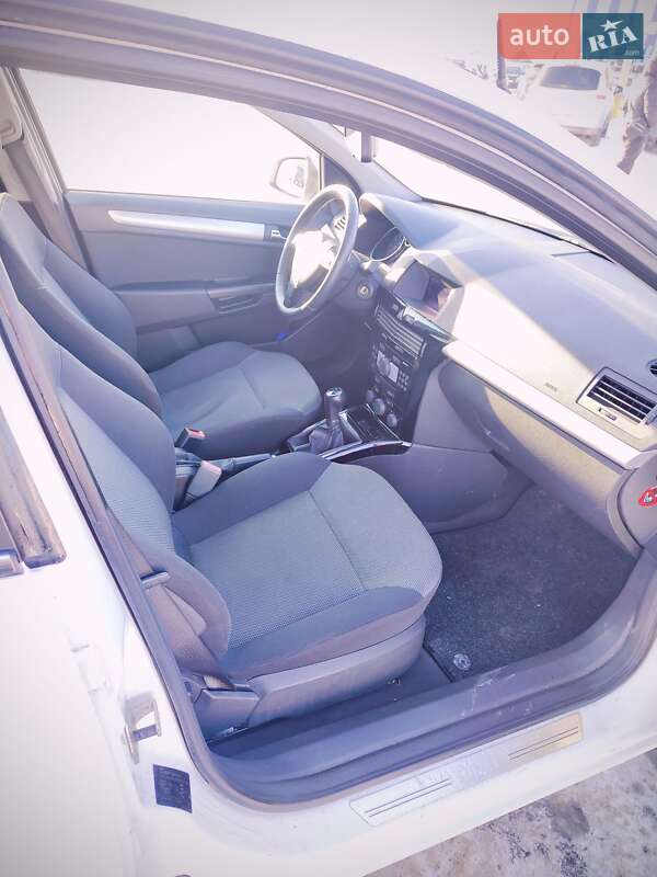 Универсал Opel Astra 2011 в Белой Церкви фото 24 Универсал Opel Astra 2011 в Белой Церкви