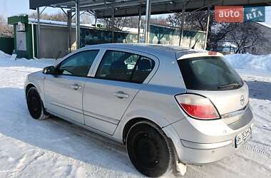 Хетчбек Opel Astra 2007 в Малині