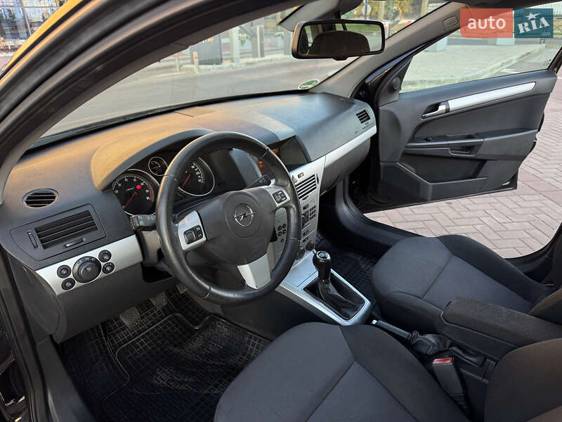 Универсал Opel Astra 2009 в Луцке фото 15 Универсал Opel Astra 2009 в Луцке