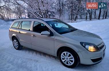 Універсал Opel Astra 2005 в Тернополі