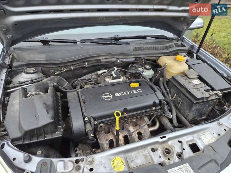 Универсал Opel Astra 2007 в Луцке