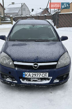 Универсал Opel Astra 2006 в Костополе