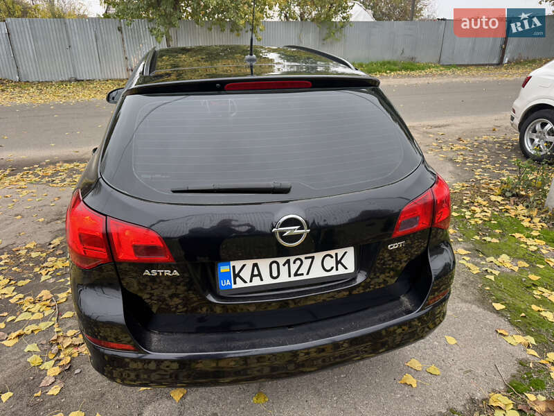 Универсал Opel Astra 2011 в Броварах фото 9 Универсал Opel Astra 2011 в Броварах