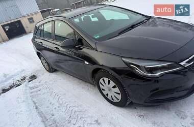 Универсал Opel Astra 2016 в Вараше
