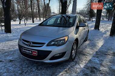 Універсал Opel Astra 2013 в Києві