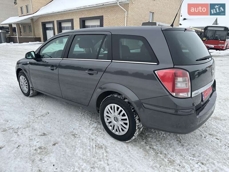 Универсал Opel Astra 2010 в Луцке фото 7 Универсал Opel Astra 2010 в Луцке