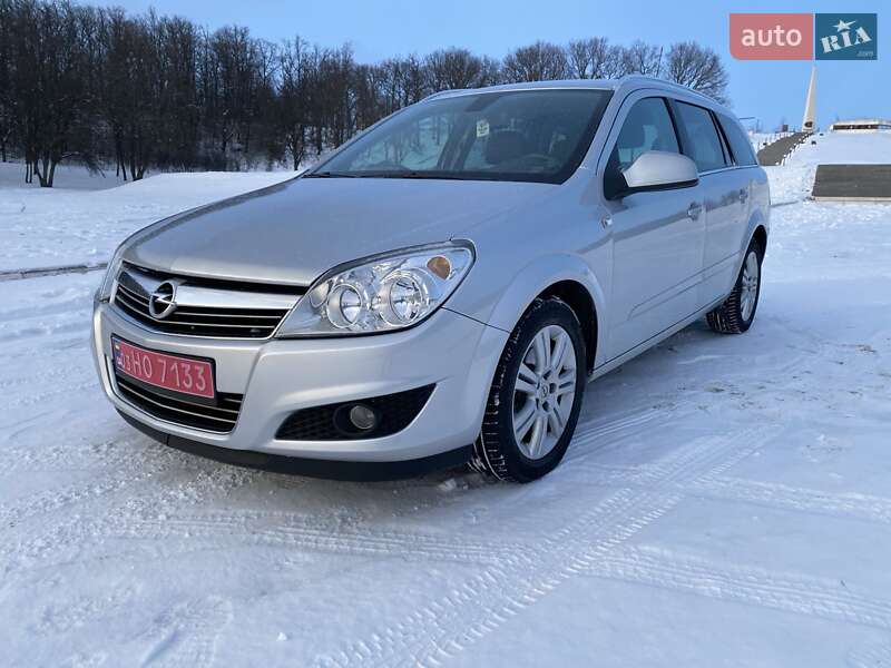 Opel Astra 2010