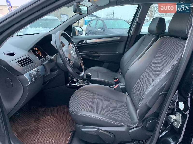 Хетчбек Opel Astra 2010 в Коломиї