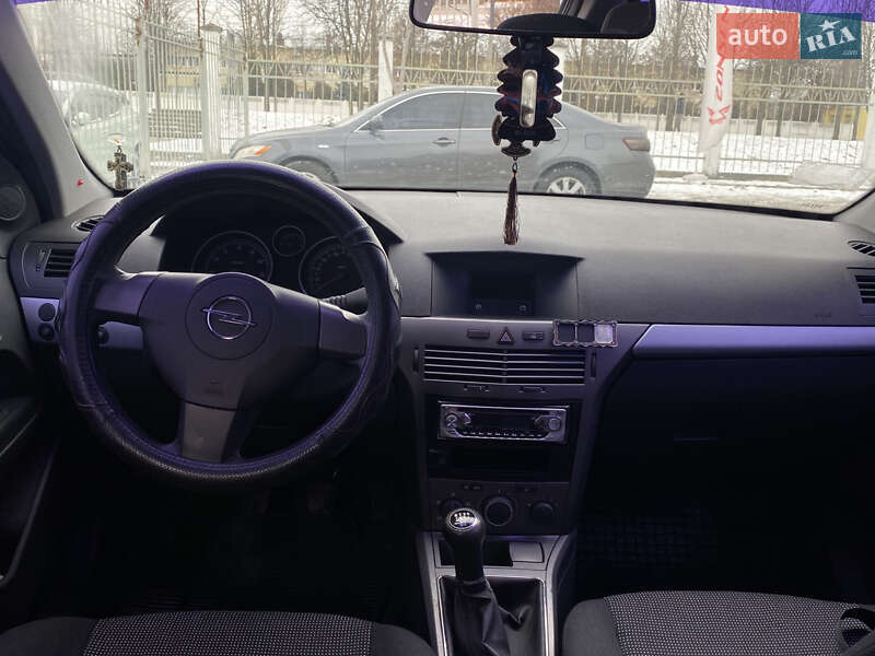 Хетчбек Opel Astra 2006 в Кременчуці