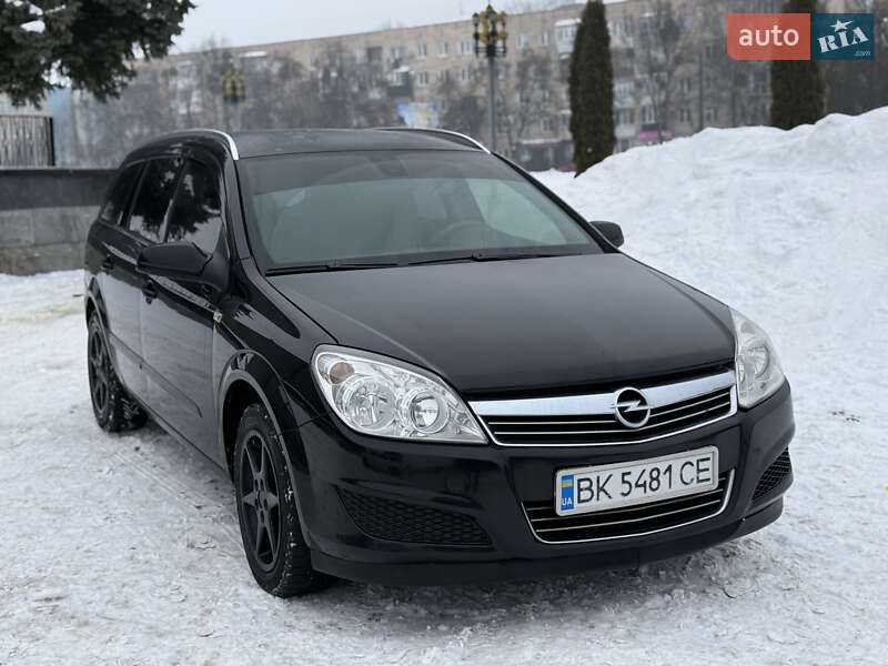 Универсал Opel Astra 2007 в Ровно