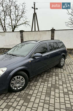 Универсал Opel Astra 2008 в Мукачево