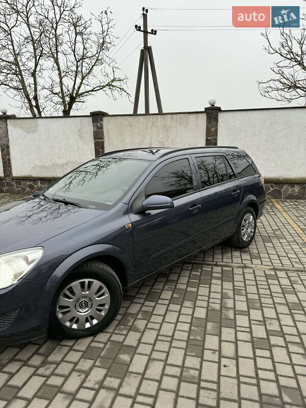 Opel Astra 2008