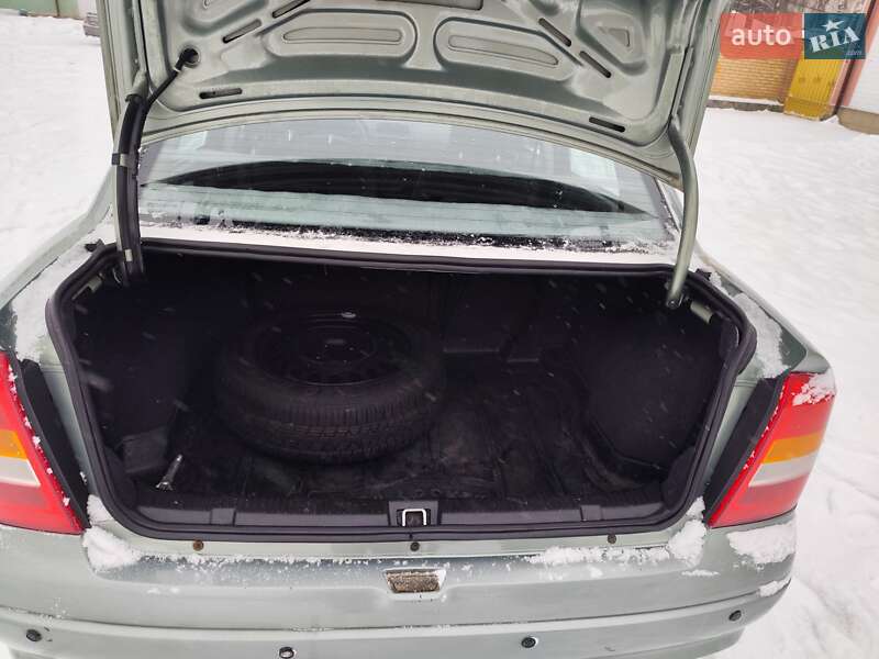 Седан Opel Astra 2009 в Бердичеве